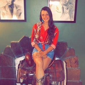 Meet your Posher, Logan